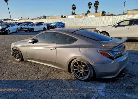 2013 Hyundai Genesis Coupe 3.8L z USA, uszkodzony, nr VIN KMHHU6KJ8DU113091
